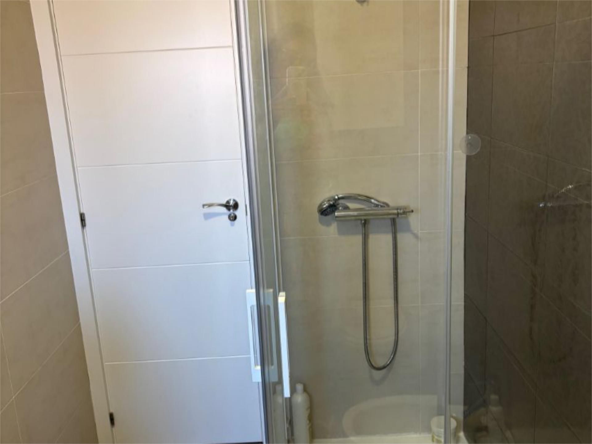 Bathroom of Flat to rent in Segovia Capital  with Terrace and Balcony