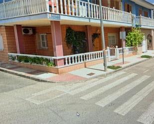 Vista exterior de Apartament per a compartir en  Murcia Capital amb Calefacció, Jardí privat i Terrassa
