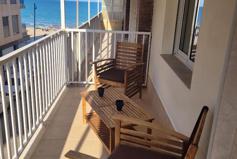 Flat to rent in Avenida de la Libertad, 4, Guardamar Playa, Alicante - image 1 Photo 1 of Flat to rent in Avenida de la Libertad, 4, Guardamar Playa, Alicante