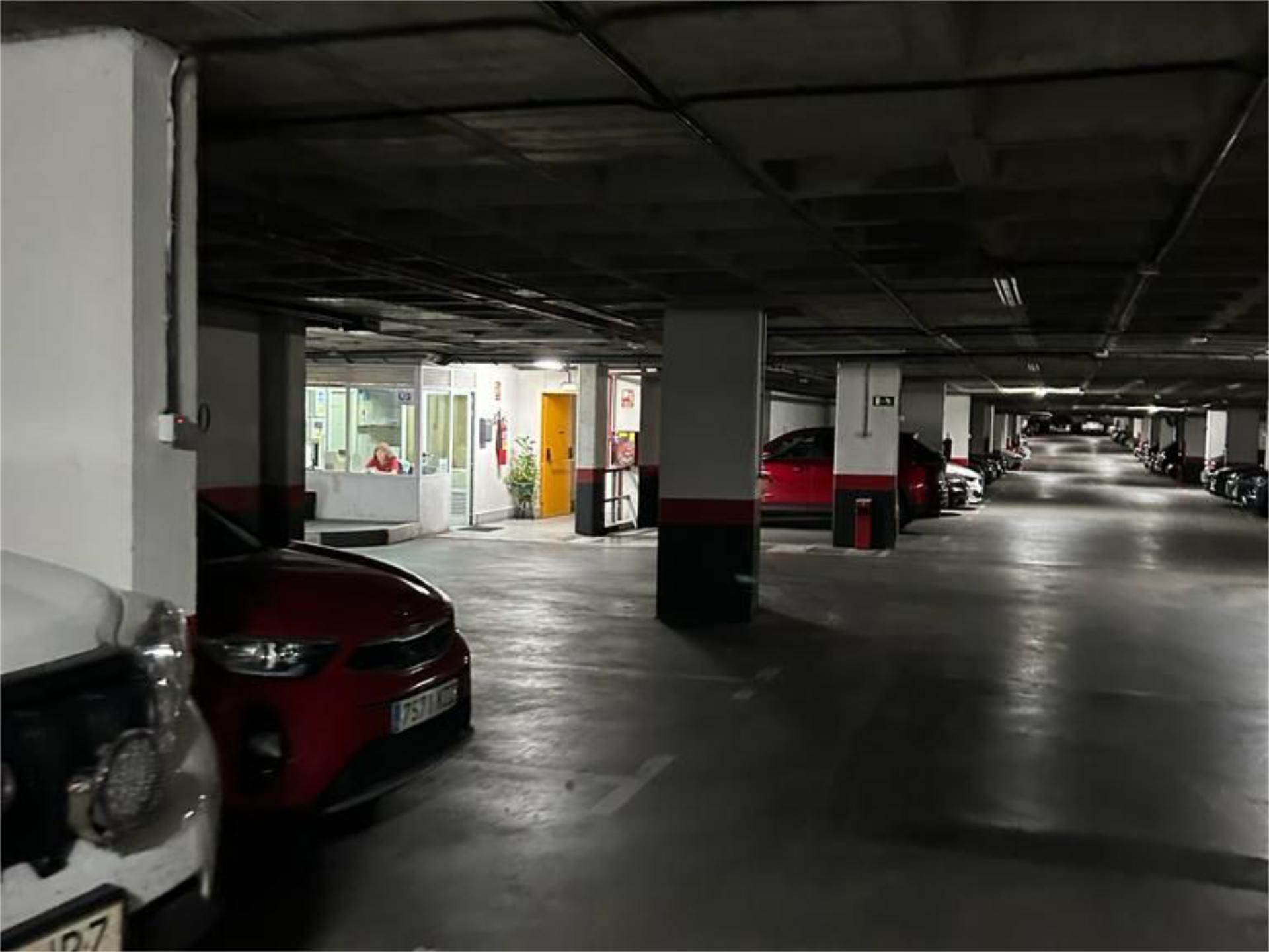 Parking of Garage to rent in  Madrid Capital