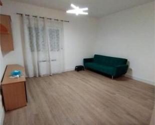 Sala d'estar de Apartament de lloguer en Ugena amb Calefacció i Moblat