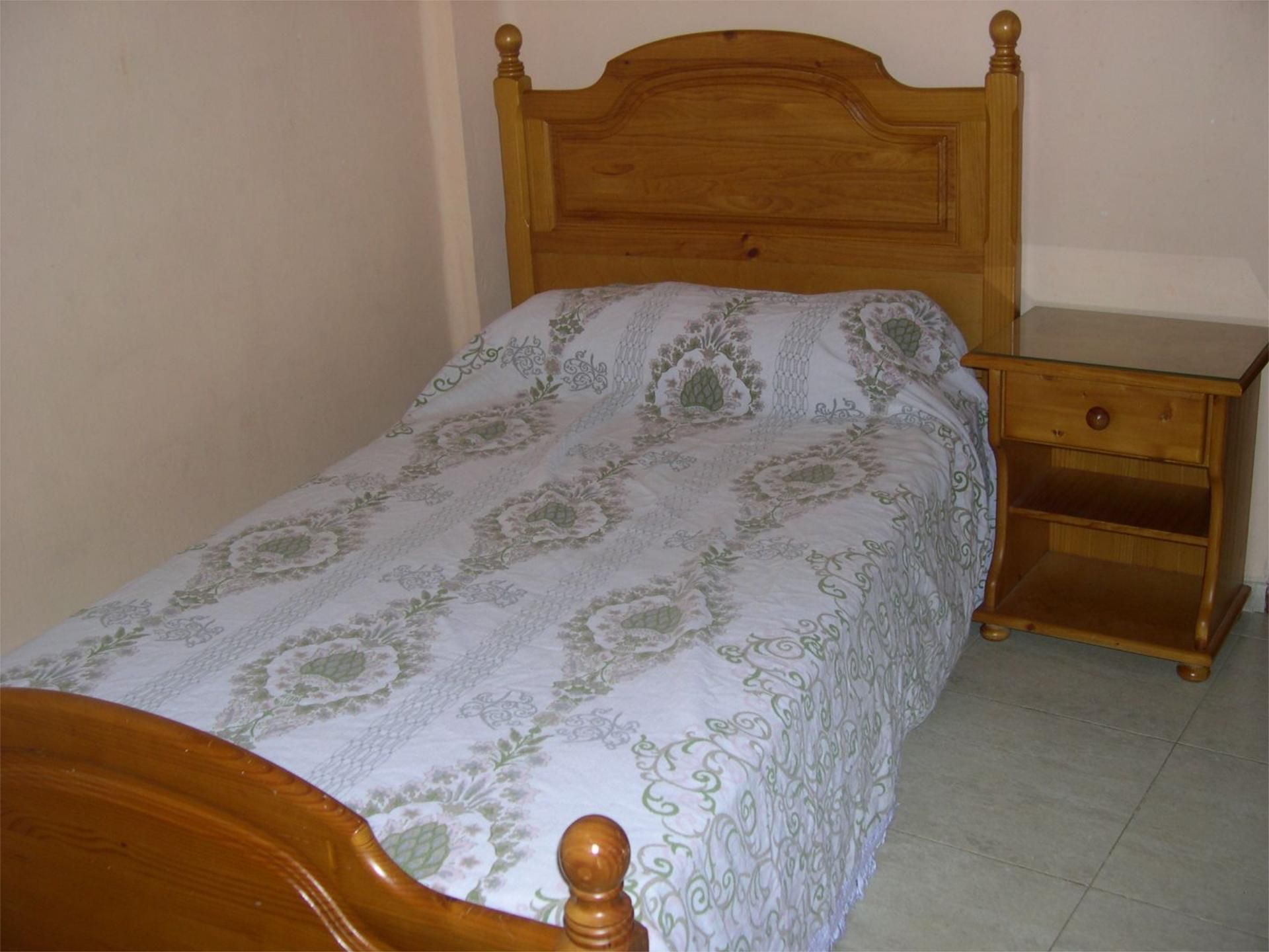 Bedroom of Flat to rent in  Teruel Capital  with Heating and Furnished