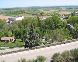 Casa adosada en venda en Roa amb Calefacció, Jardí privat i Terrassa