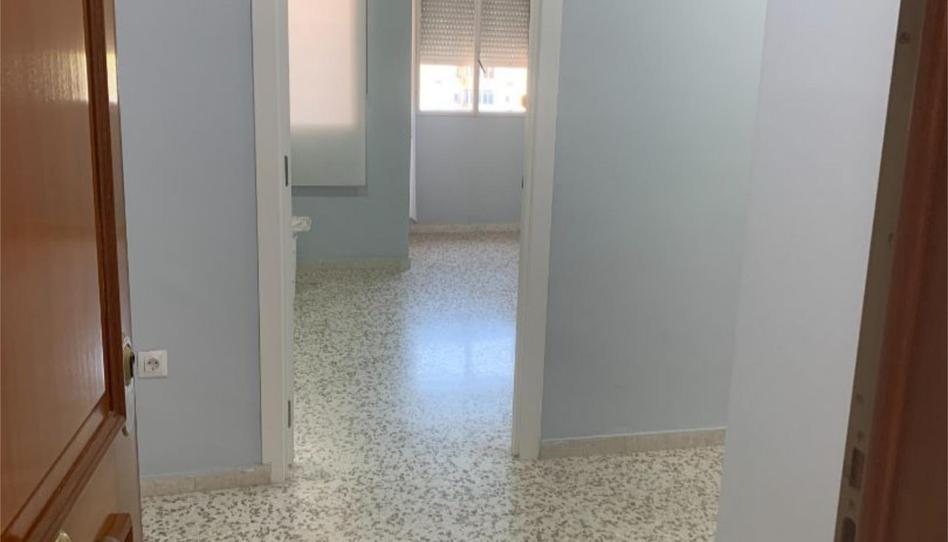 Foto 1 de Piso en venta en Rotonda de la Era, 2, Santa Eufemia, Sevilla