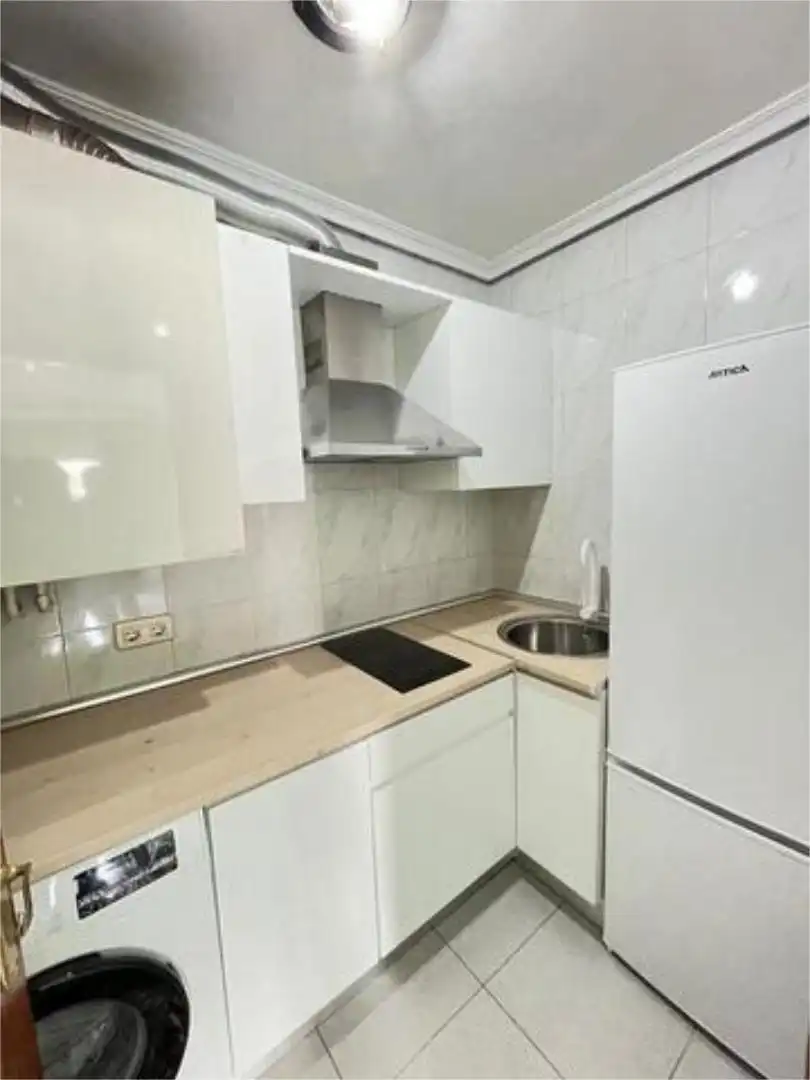 Apartamento en venta en Béjar Cocina de Apartamento en venta en Béjar con Calefacción y Amueblado