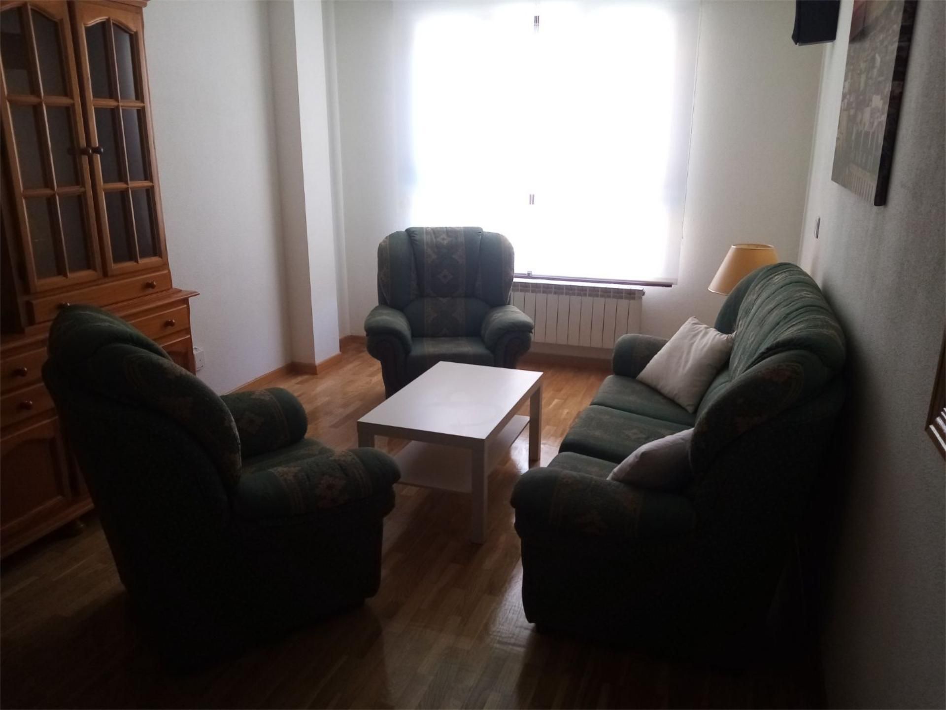 Living room of Flat to rent in Aranda de Duero  with Terrace and Balcony