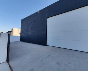 Vista exterior de Nau industrial en venda en Olivenza