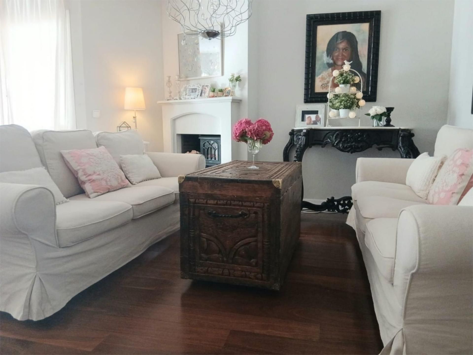 Living room of Attic for sale in Marbella  with Air Conditioner, Heating and Parquet flooring