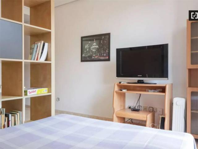 Piso en Alquiler en Calle del Barco, 8 en Universidad - Malasaña