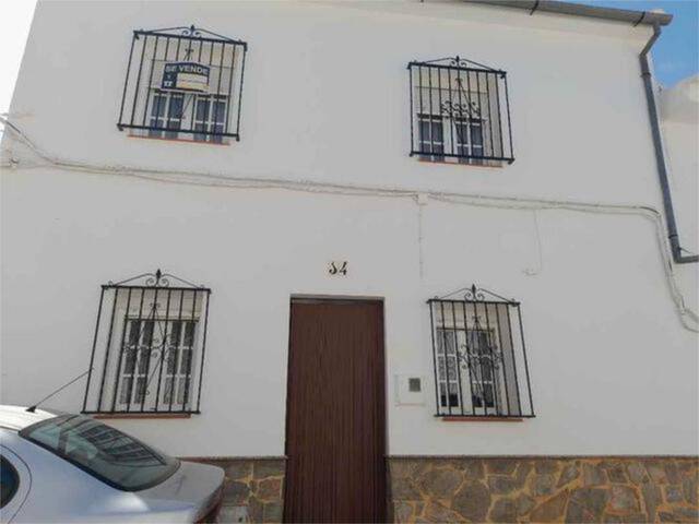Casa-chalet en Venta en Cañete la Real
