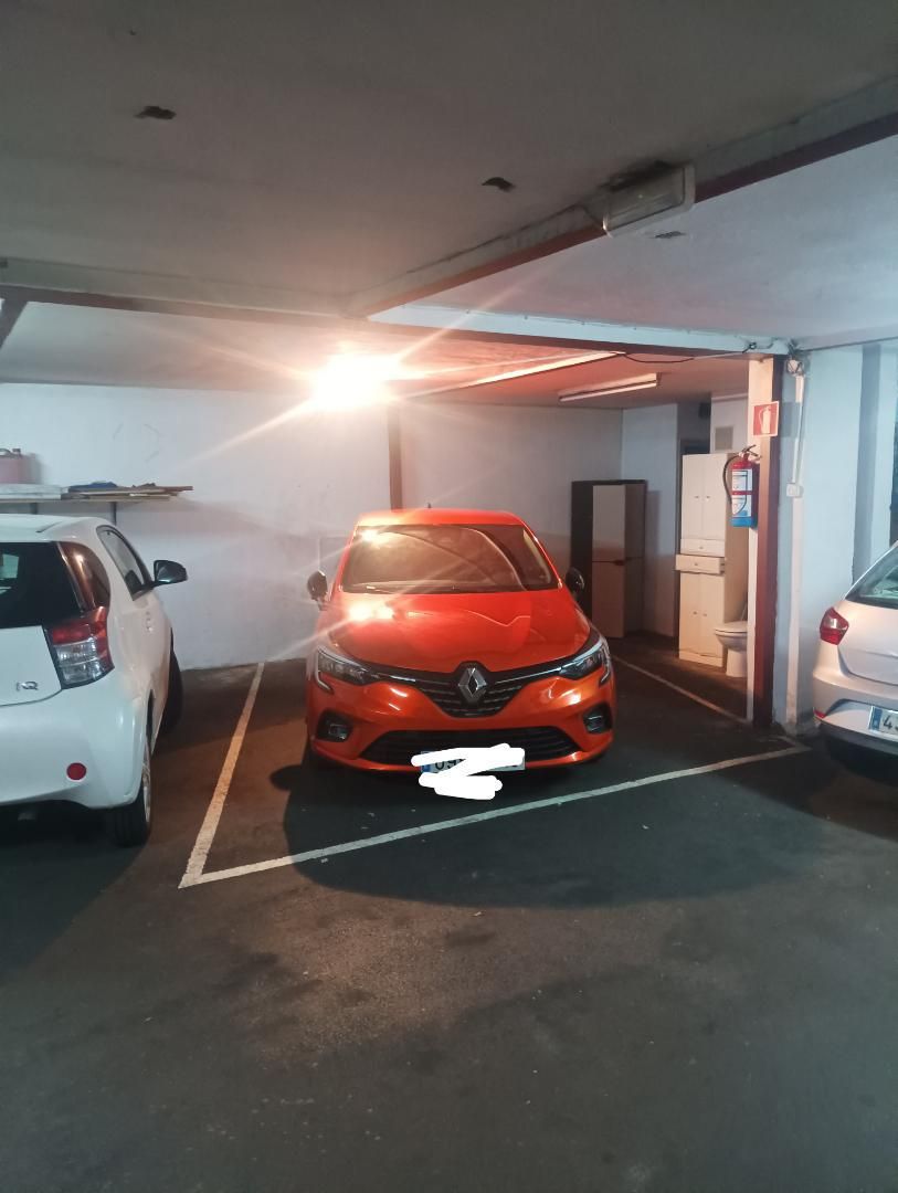 Aparcament de Garatge de lloguer en Santander