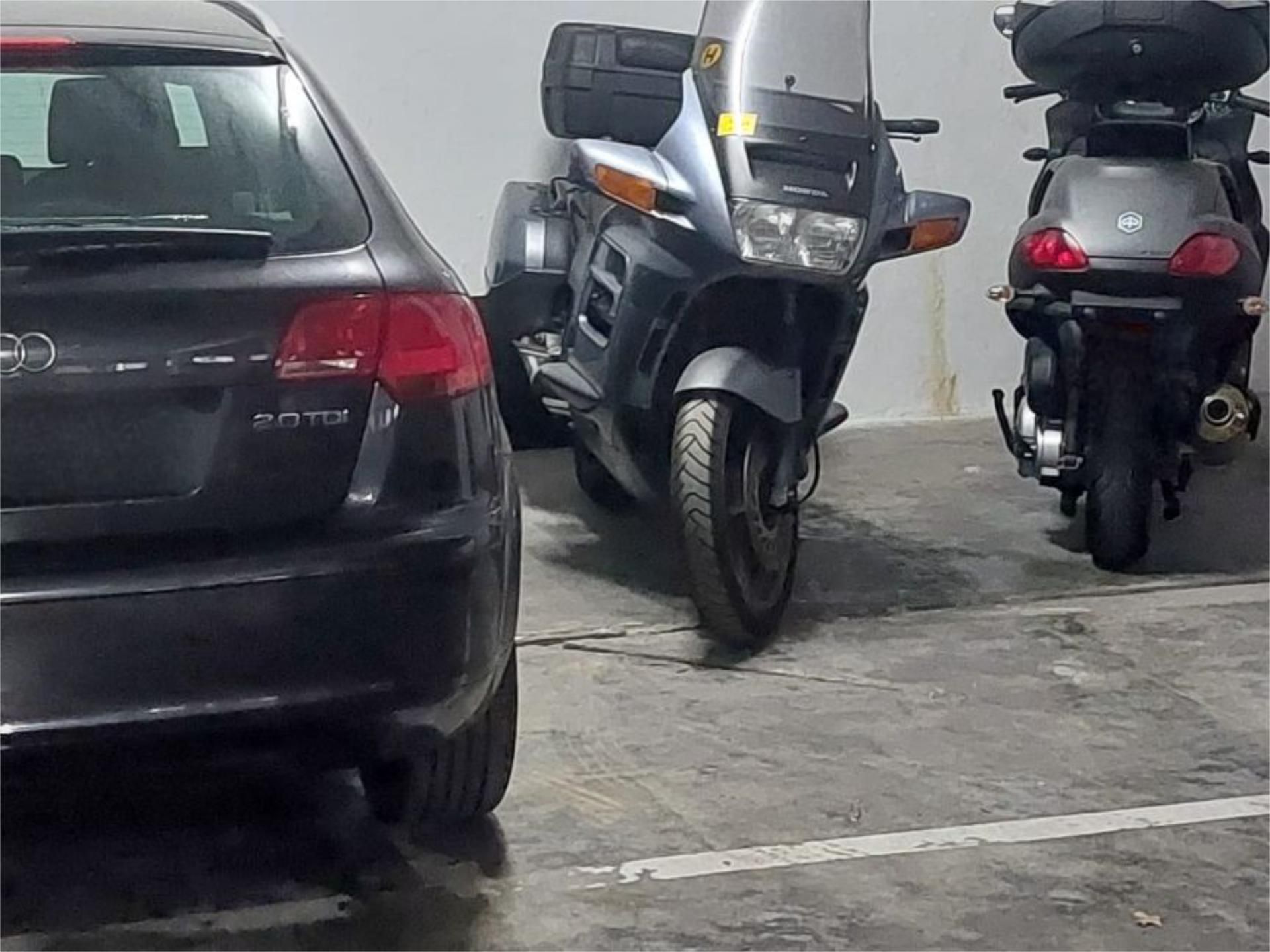 Aparcament de Garatge de lloguer en  Sevilla Capital