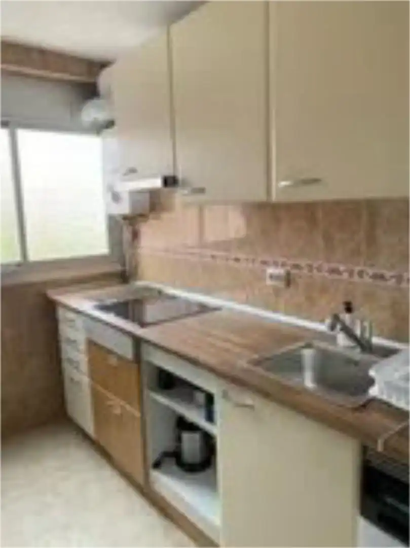 Habitación en Avenida de Navarrondán, 6, Centro Urbano Cocina de Piso para compartir en San Sebastián de los Reyes con Calefacción, Terraza y Amueblado