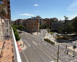 Exterior view of Flat for sale in  Lleida Capital  with Air Conditioner, Heating and Balcony