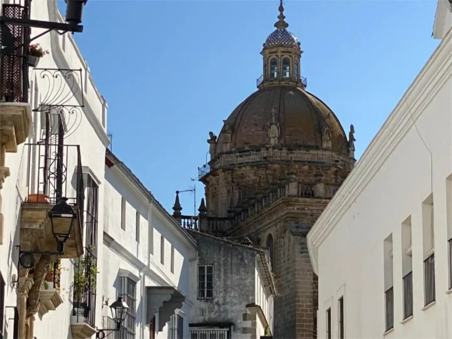 Pis en venda a Calle Visitación, 7, Centro Vista exterior de Pis en venda en Jerez de la Frontera amb Aire condicionat