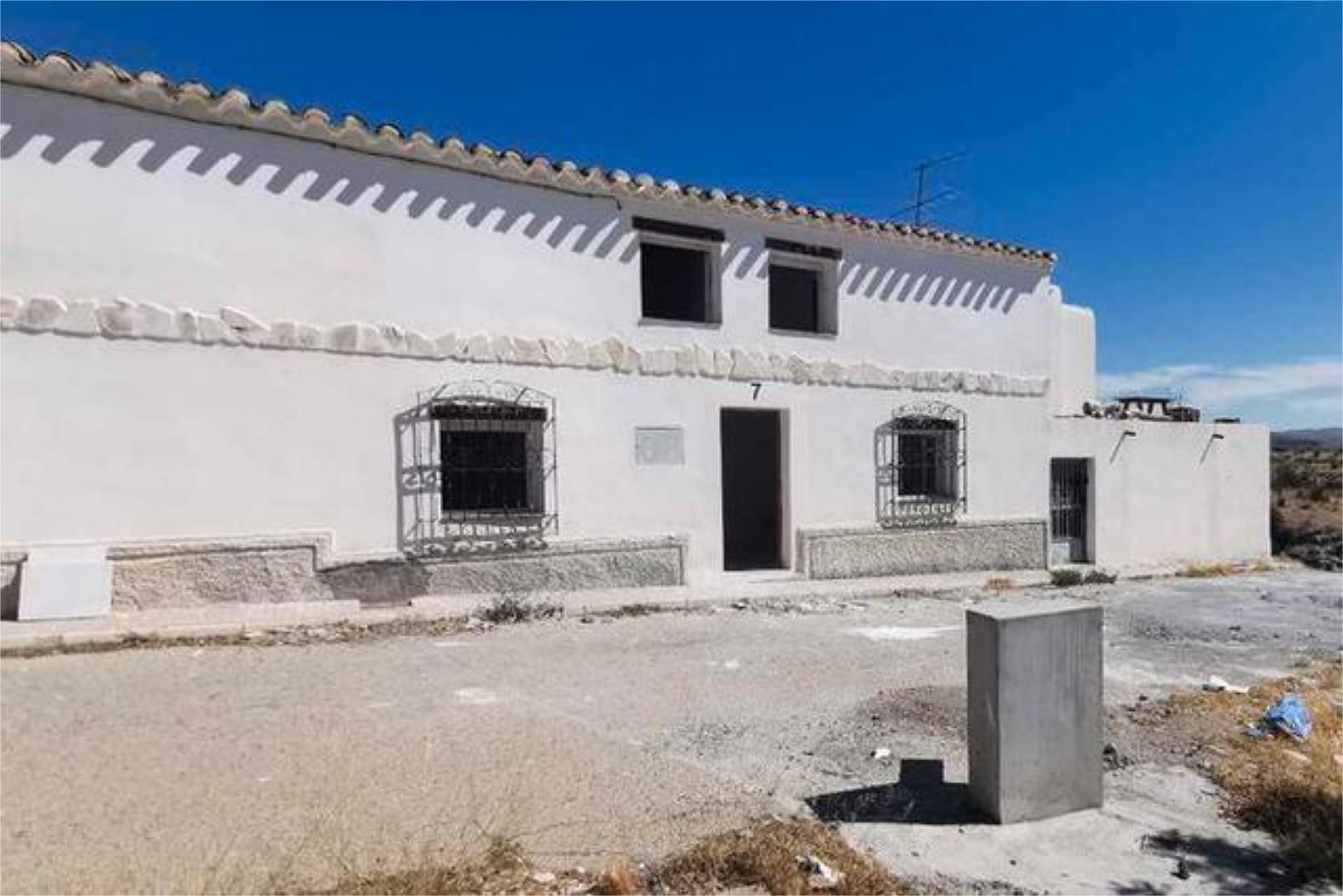 Vista exterior de Casa o xalet en venda en Taberno amb Terrassa