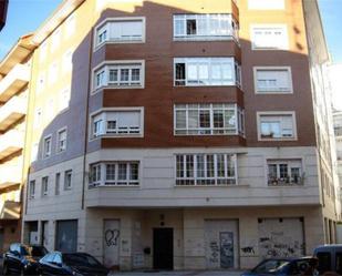 Exterior view of Flat to rent in León Capital   with Heating, Terrace and Furnished