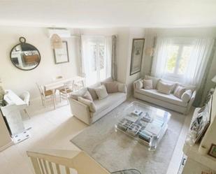 Living room of Single-family semi-detached for sale in Villanueva de la Cañada  with Air Conditioner, Heating and Private garden
