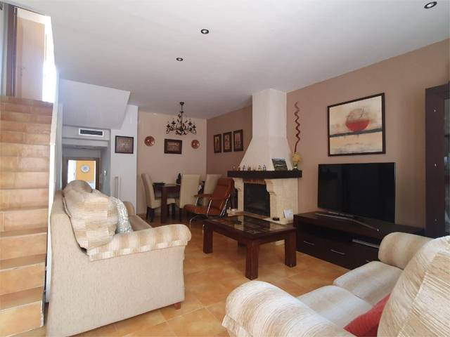 Casa adosada en Venta en Calle Calzadilla, 20 en Ludiente