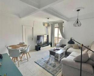 Living room of Flat to rent in Plasencia  with Terrace and Furnished