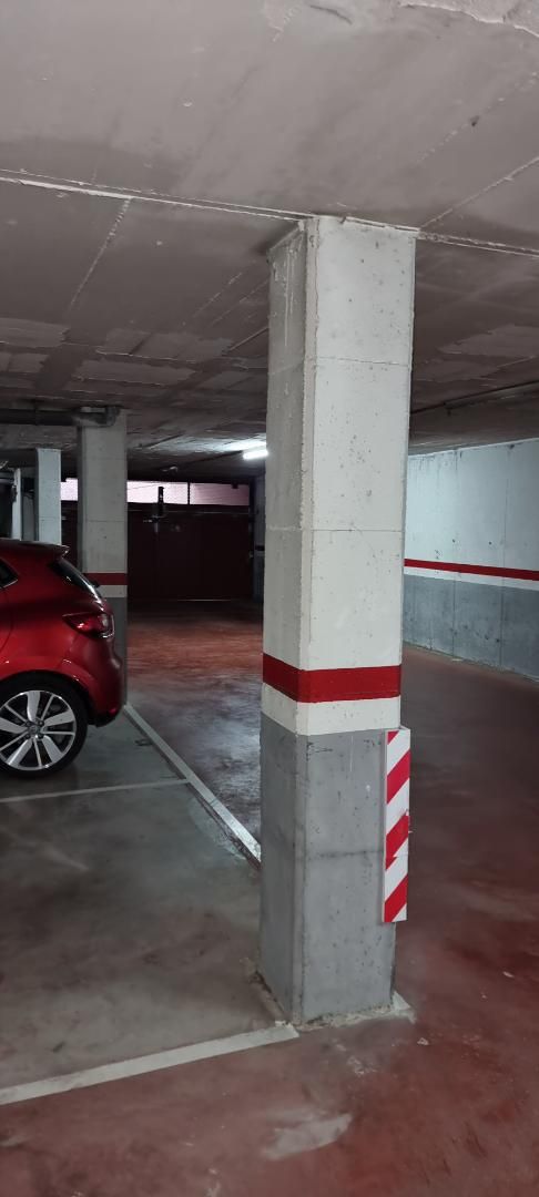 Aparcament de Garatge en venda en Abrera