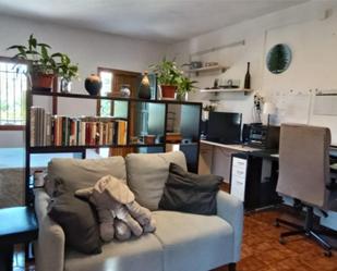 Sala d'estar de Casa o xalet en venda en Perales de Tajuña amb Aire condicionat i Terrassa