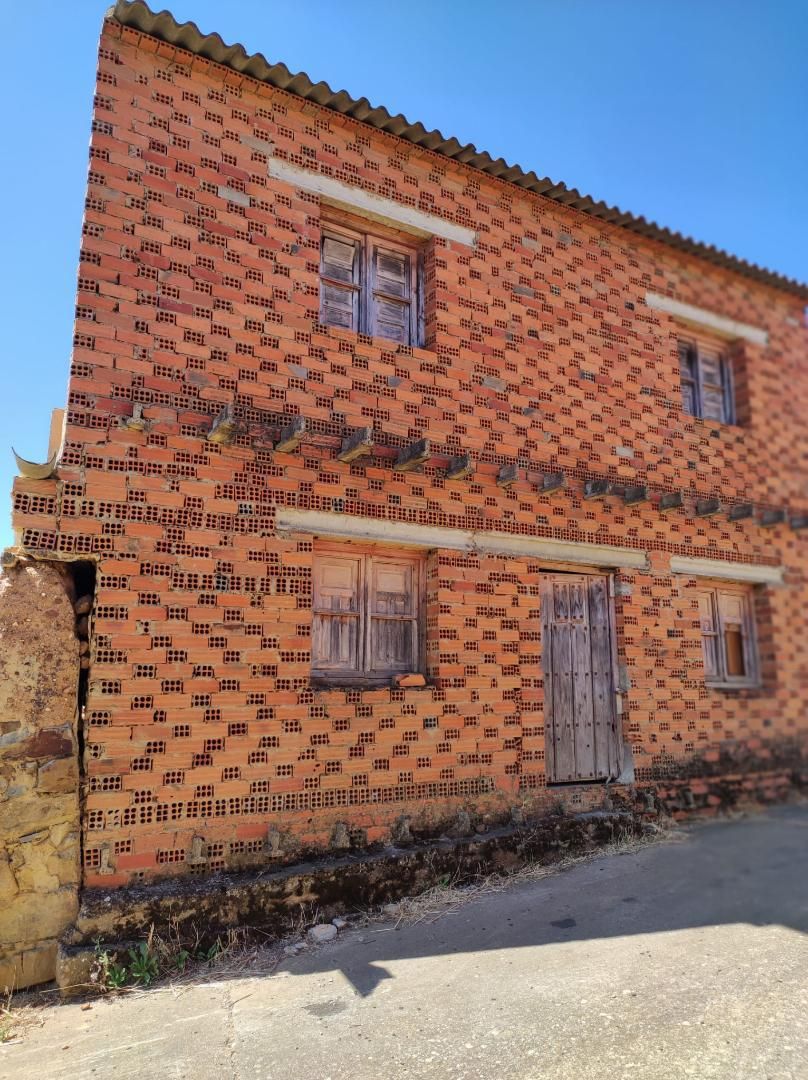 Exterior view of Country house for sale in Fuente Encalada  with Terrace
