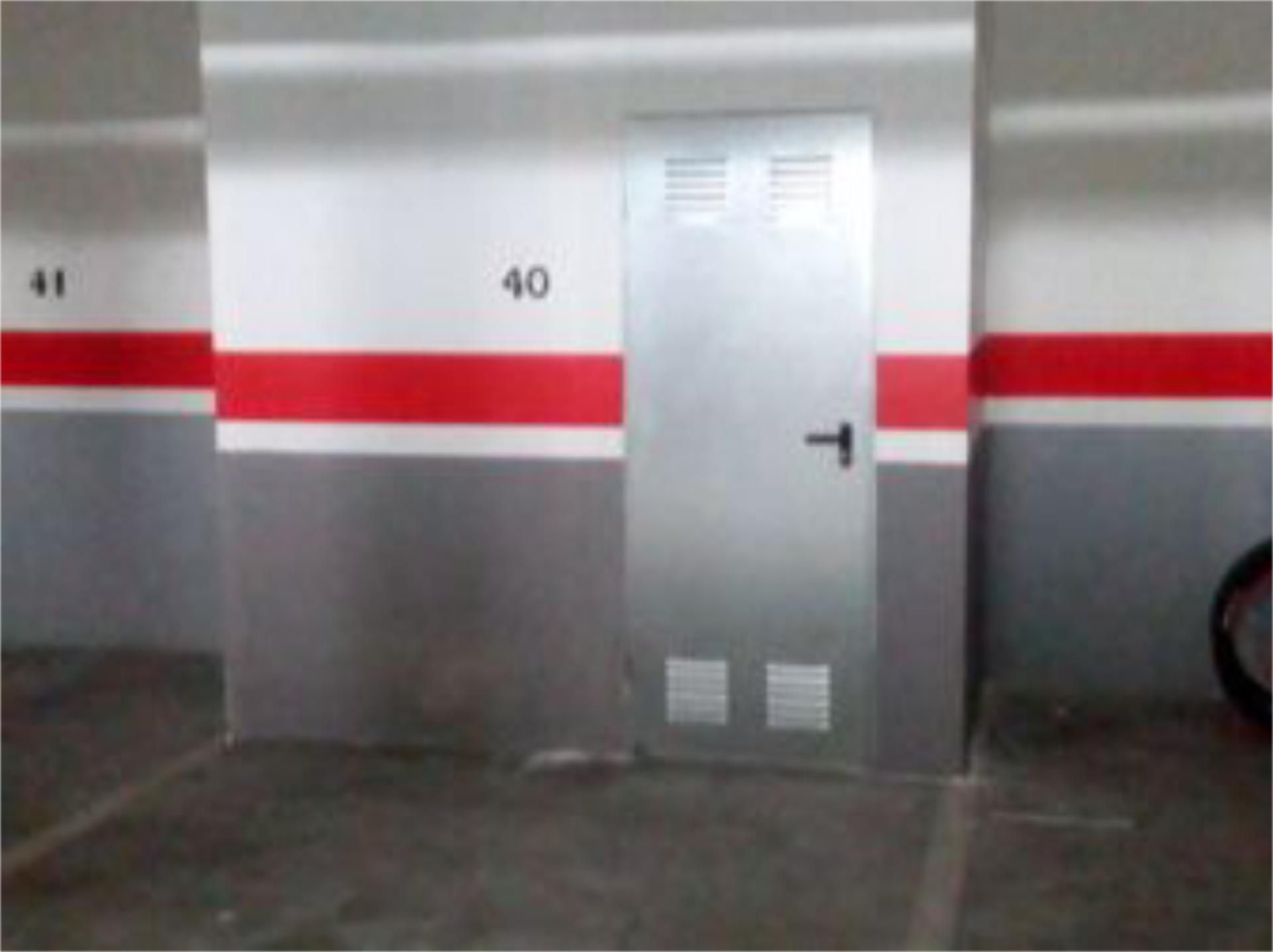 Parking of Box room to rent in Enguera