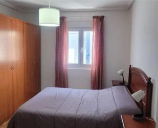 Bedroom of Flat to rent in Santander  with Heating, Parquet flooring and Furnished