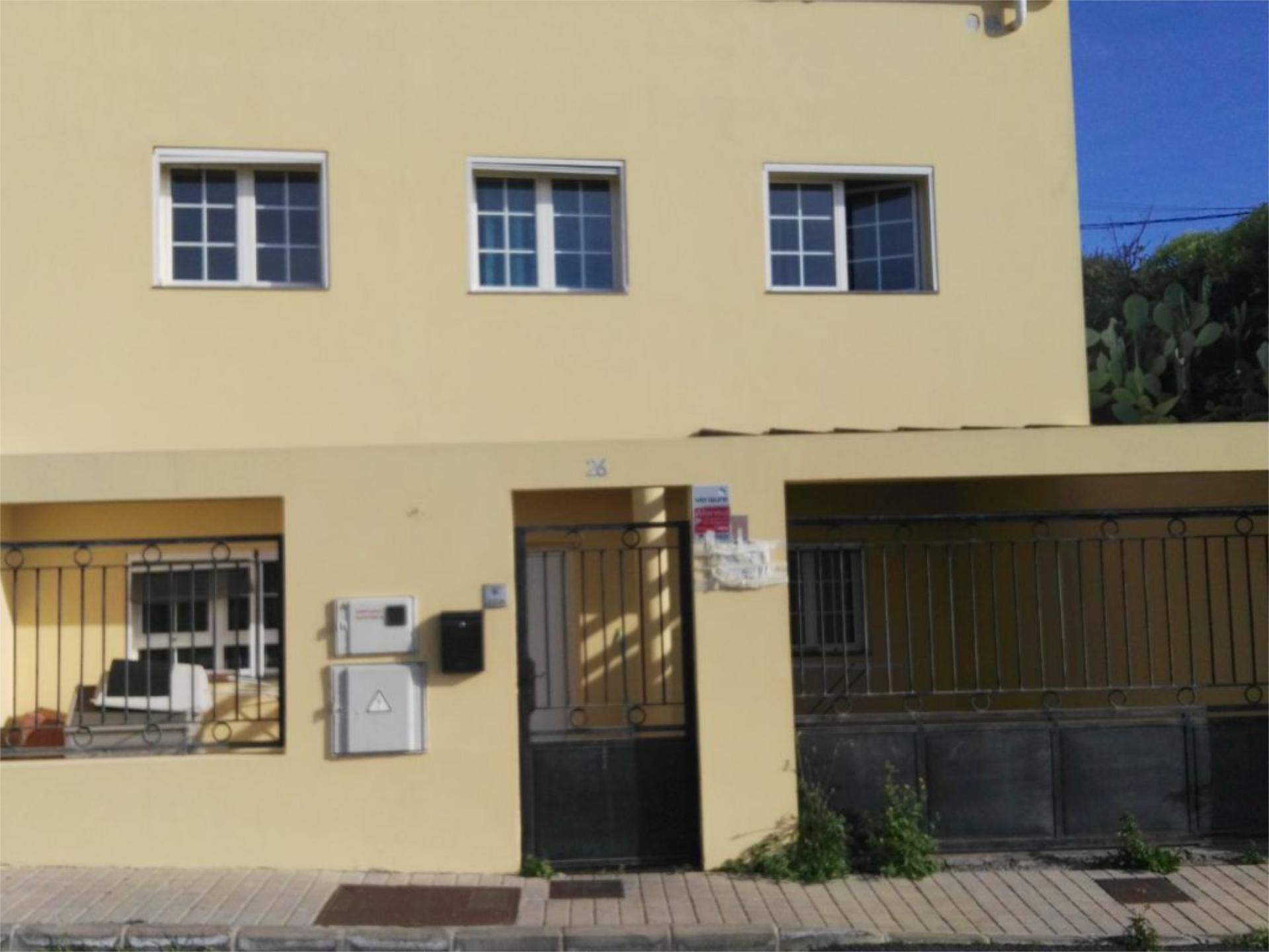 Exterior view of Duplex for sale in Ingenio  with Air Conditioner, Heating and Parquet flooring