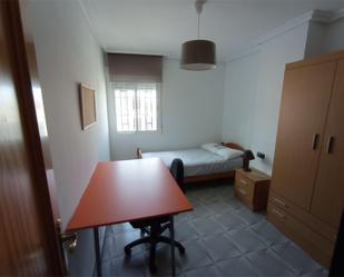 Bedroom of Flat to share in  Jaén Capital  with Air Conditioner, Heating and Terrace