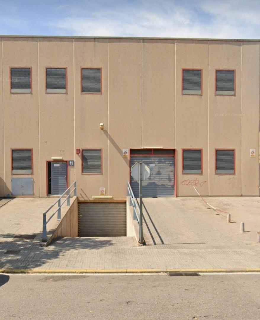 Vista exterior de Garatge en venda en Sant Feliu de Llobregat