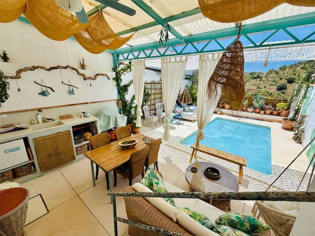 Piso en Venta en Diseminado Diseminados, 336 en Almogía