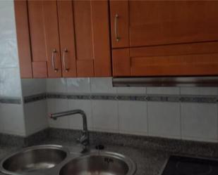 Cuina de Apartament de lloguer en Castell-Platja d'Aro amb Jardí privat i Moblat