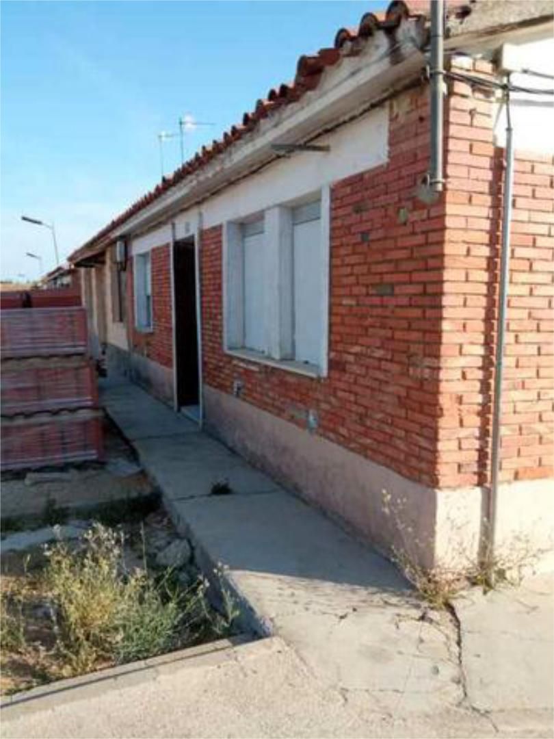 Vista exterior de Casa o xalet en venda en Villabrágima