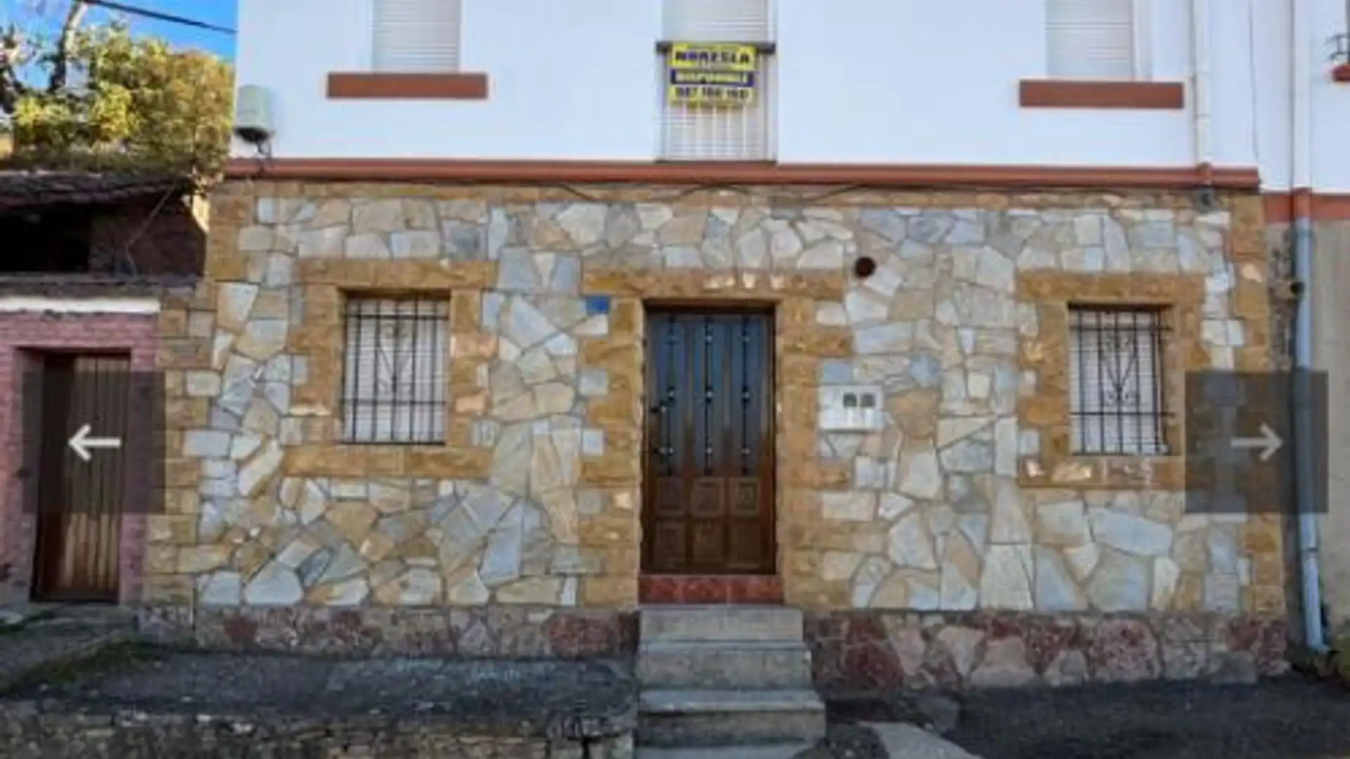 Vista exterior de Casa adosada en venta en Cistierna con Trastero
