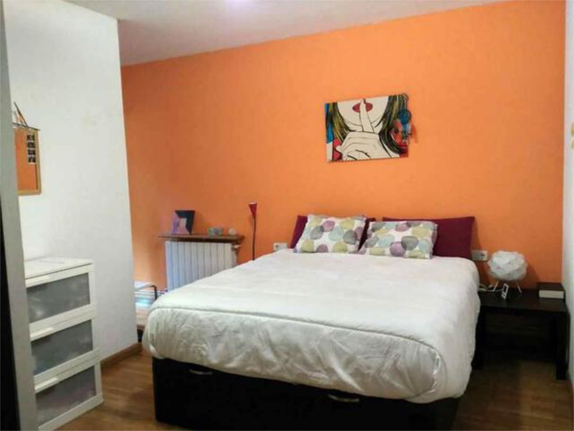 Bedroom of Flat to rent in Montgat
