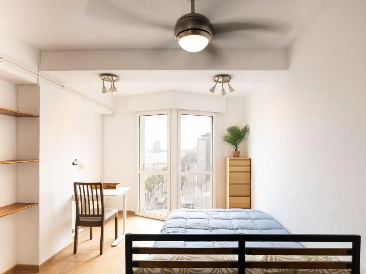 Schlafzimmer von Wohnung zur untervermieten in Barcelona mit Klimaanlage, Heizung und Möbliert