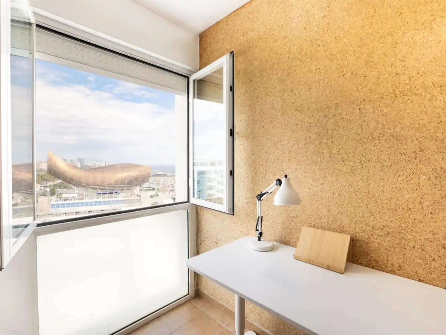 Schlafzimmer von Wohnung zur untervermieten in Barcelona mit Klimaanlage, Heizung und Möbliert