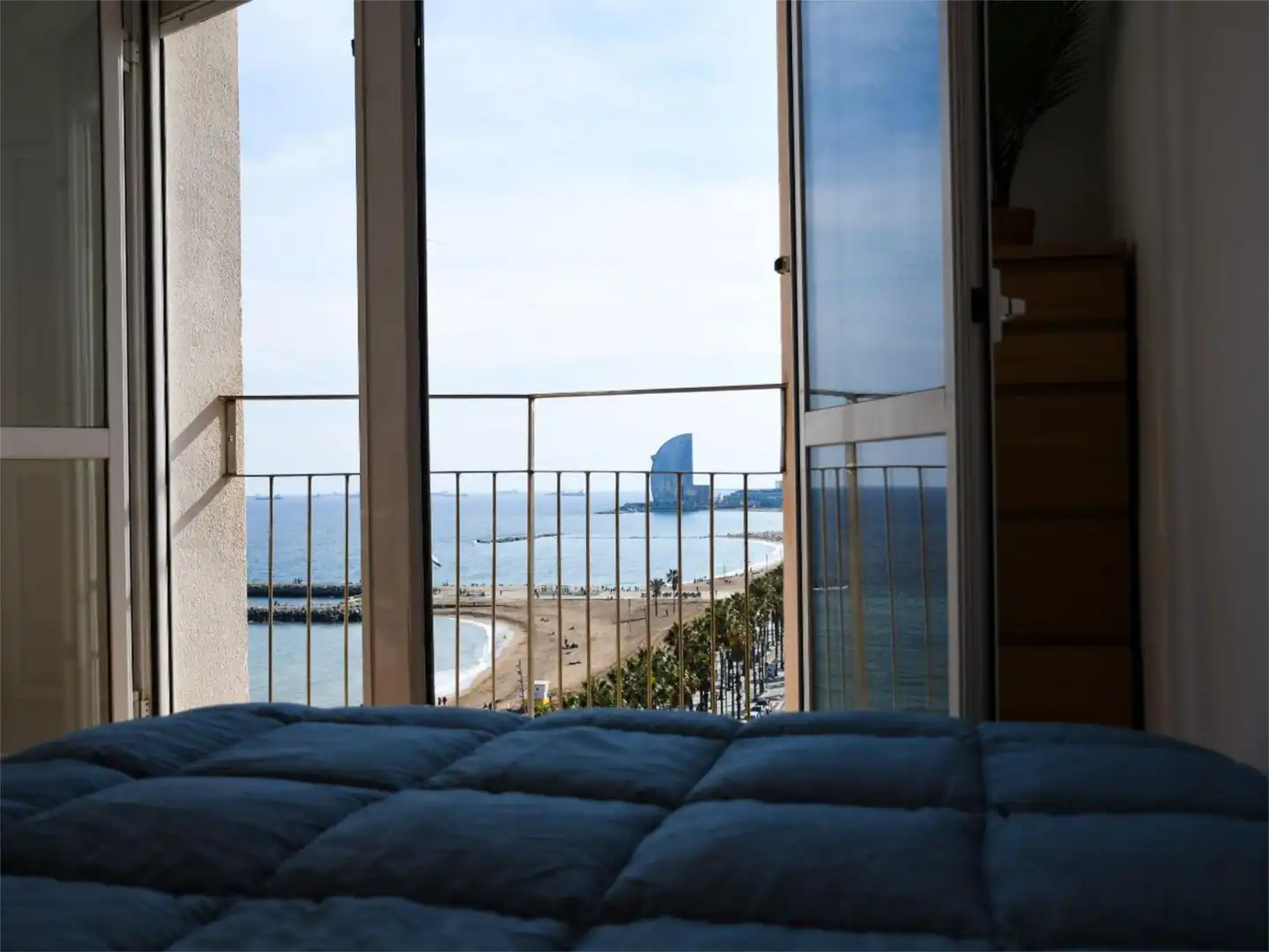Schlafzimmer von Wohnung zur untervermieten in Barcelona mit Klimaanlage, Heizung und Möbliert