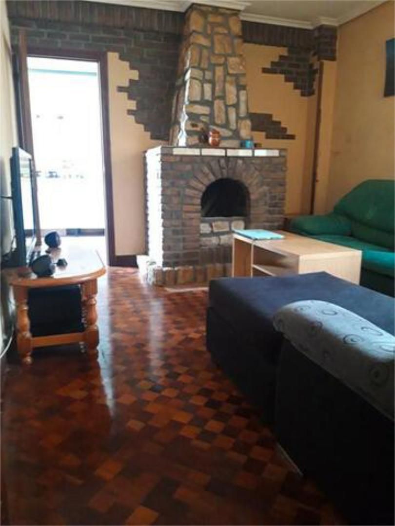 Sala de estar de Piso en venta en Eibar con Calefacción, Terraza y Trastero