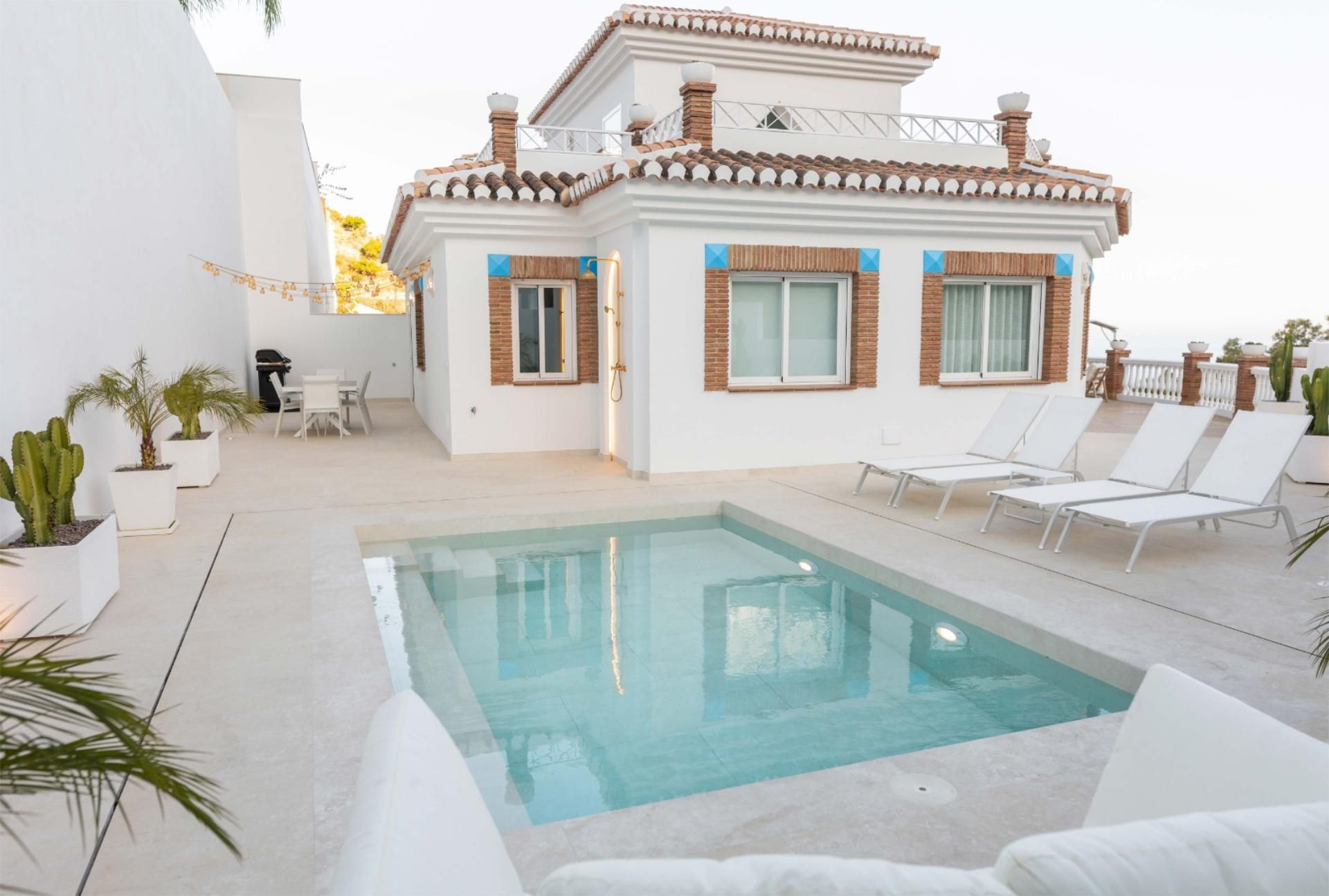 Swimming pool of House or chalet for sale in Almuñécar  with Terrace, Swimming Pool and Balcony
