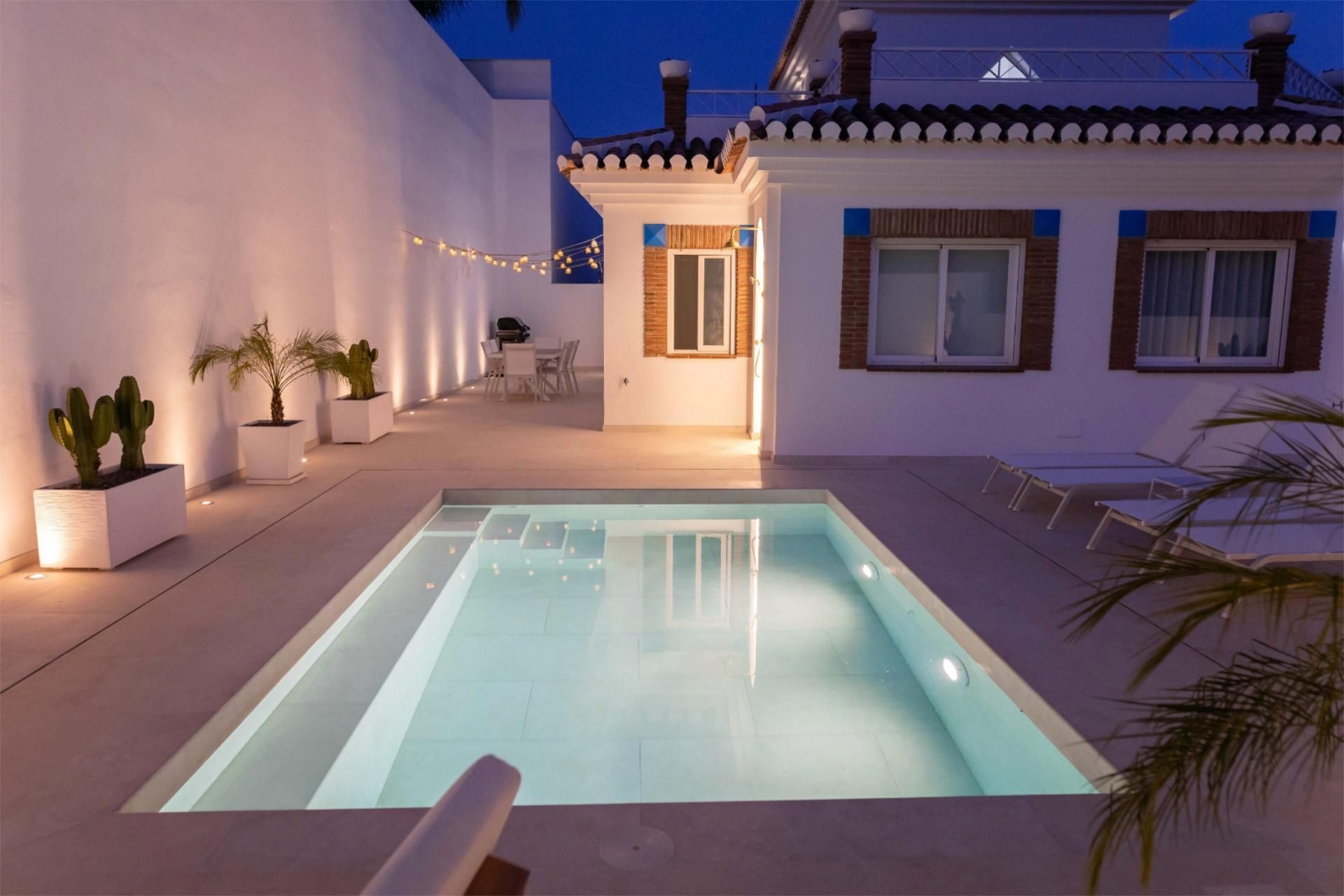 Swimming pool of Single-family semi-detached for sale in Almuñécar  with Air Conditioner, Terrace and Swimming Pool