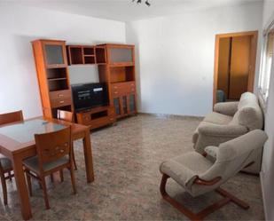 Sala d'estar de Pis de lloguer en Mérida amb Terrassa i Moblat