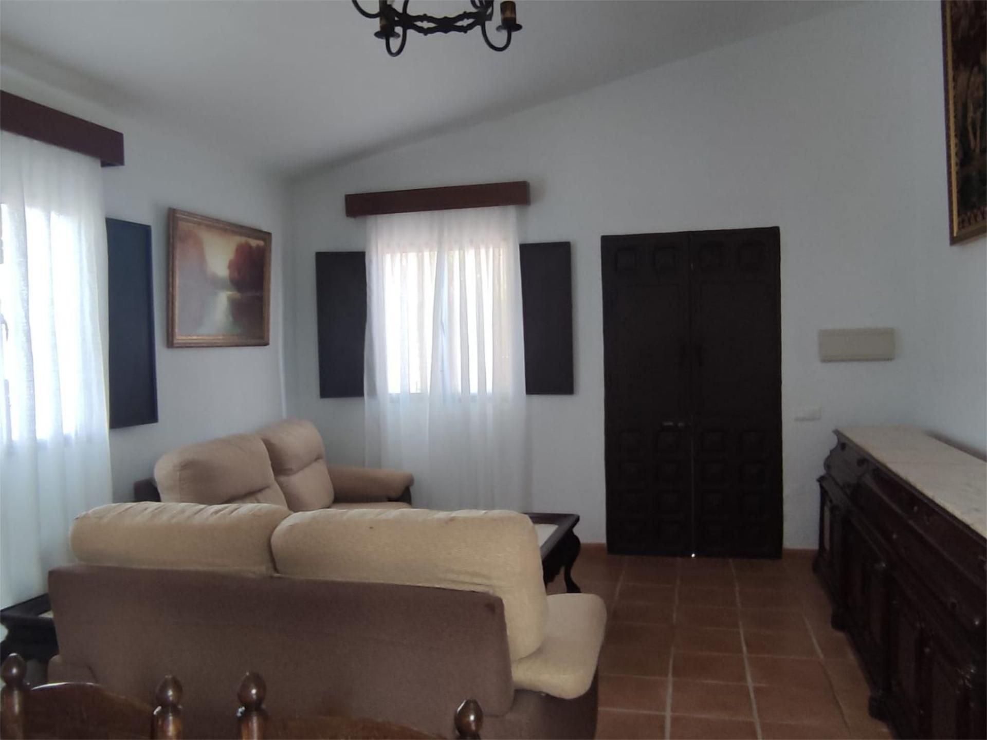 Sala d'estar de Casa o xalet de lloguer en Colmenar amb Jardí privat, Terrassa i Moblat