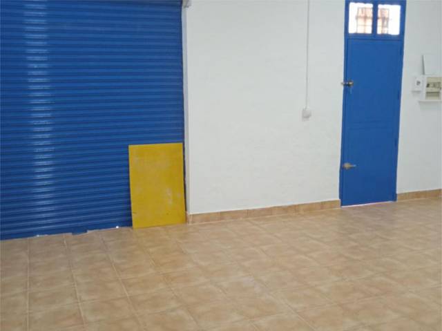 Local comercial en Alquiler en Calle Guadalimar, 13B en Pedro Salvador - Las Palmeritas