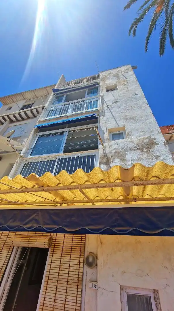 Flat for rent in Carrer Sant Pere, 37, Platja de Vila Joiosa Exterior view of Flat for rent in Villajoyosa / La Vila Joiosa