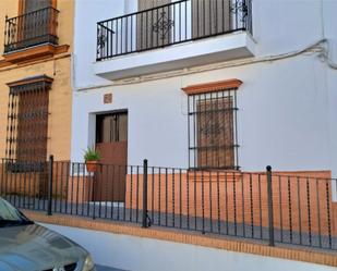 Vista exterior de Casa adosada en venda en Villalba del Alcor amb Terrassa, Traster i Balcó