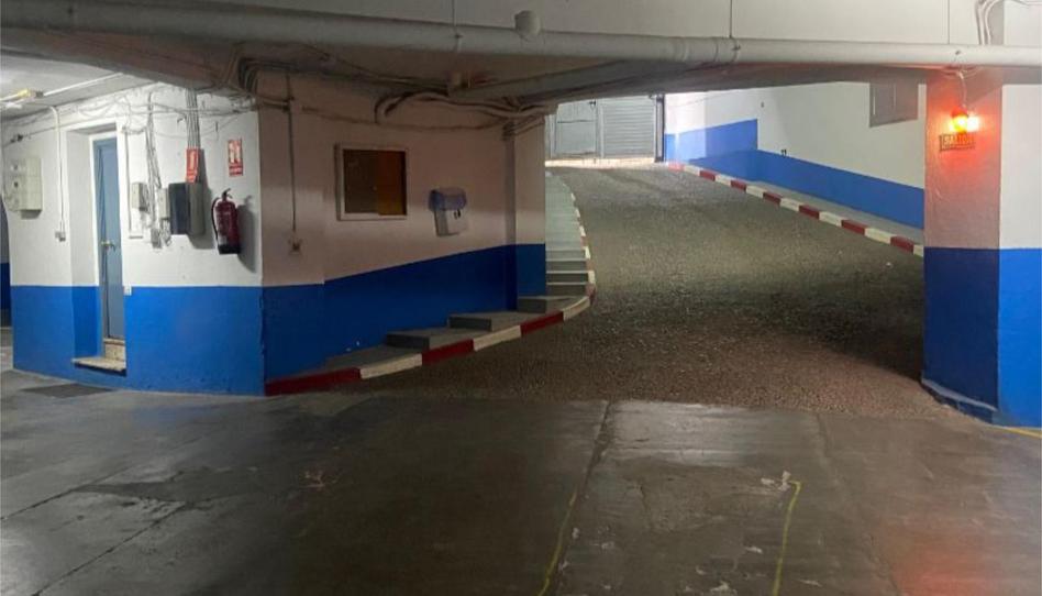 Garage to rent in Plaza de Cuba, 8, Los Remedios, Sevilla Capital - image 1 Photo 1 of Garage to rent in Plaza de Cuba, 8, Los Remedios, Sevilla Capital