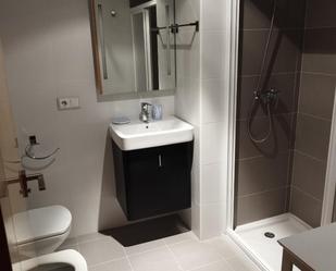Bathroom of Flat to rent in  Albacete Capital  with Storage room, Balcony and Video intercom
